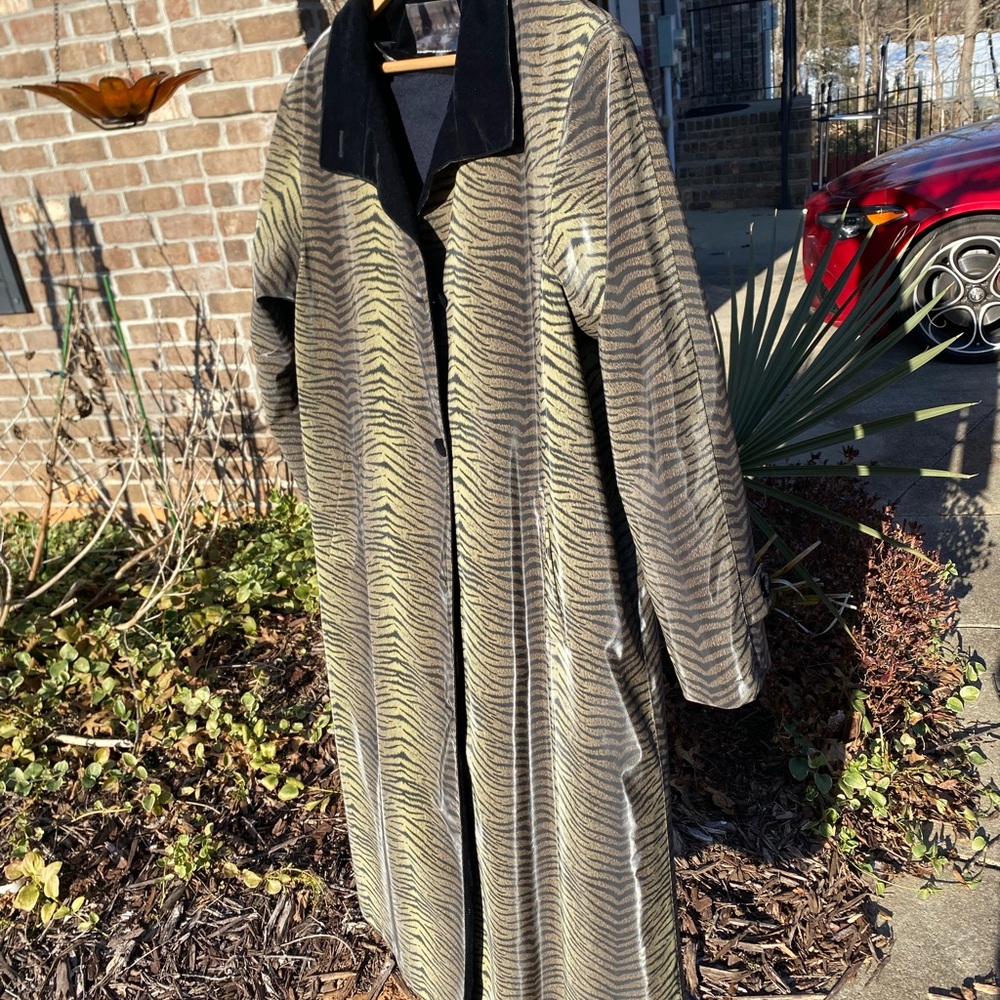 Gallery Black and Brown Animal Print Coat